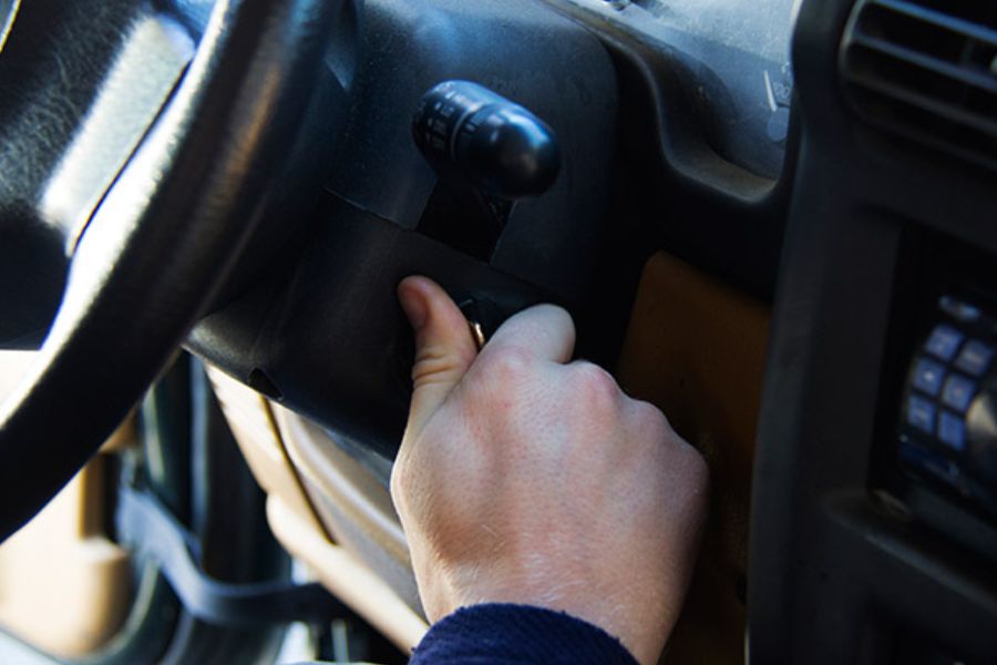 Dicas para dar a ignição no carro de forma correta | São Lourenço Pneus | Niterói