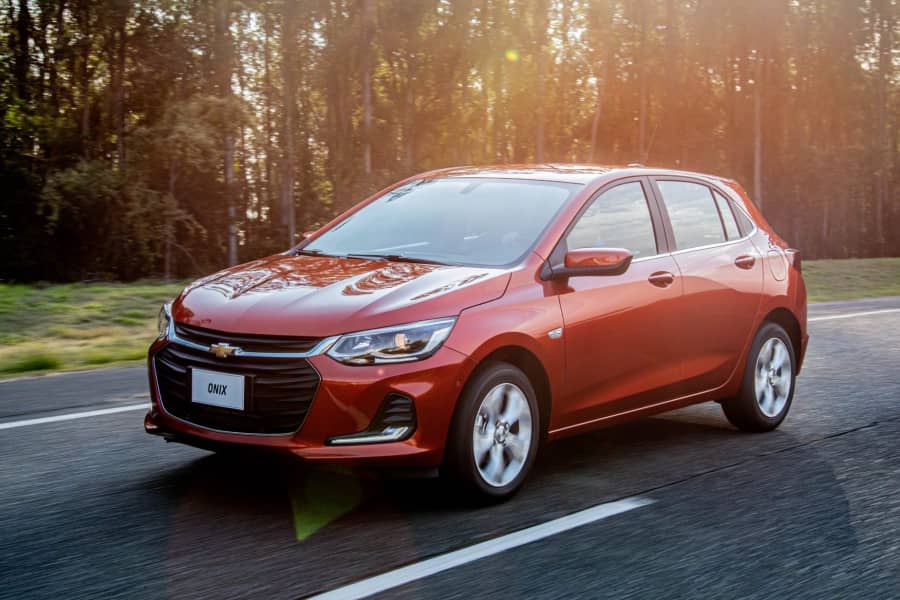 Não compre um Chevrolet Onix hoje. Veja 5 motivos para adiar sua decisão | São Lourenço Pneus | Niterói Não compre um Chevrolet Onix hoje. Veja 5 motivos para adiar sua decisão | São Lourenço Pneus | Niterói